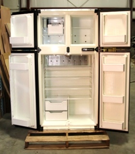 USED RV MOTORHOME REFRIGERATOR | REFRIGERATOR  WITH WOODEN FINISH WITH ICE MAKER. MODEL: 1200LRIM S/N: 689530FB