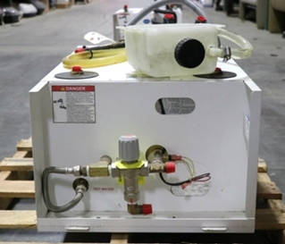 USED RV AHE-400-D01 AQUA-HOT HEATING SYSTEMS FOR SALE